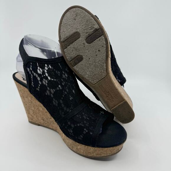 Fergalicious by Fergie Lace Peep Toe Wedge Heel Sandals Slingback Black Womens 5 - Picture 3 of 10